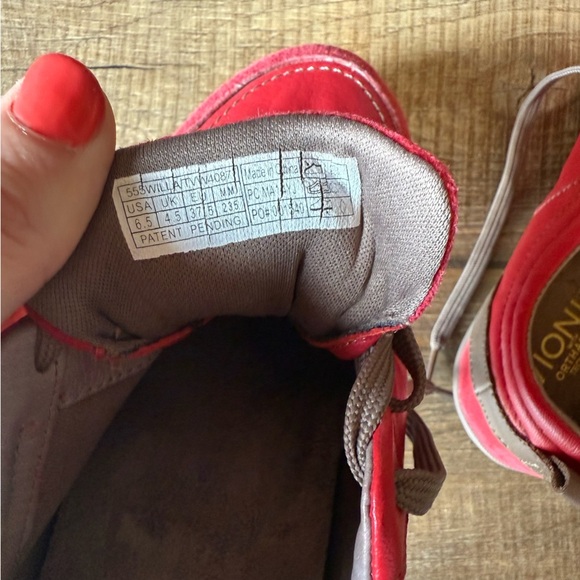 Vionic Willa Leather Sneakers in Red - Picture 8 of 8